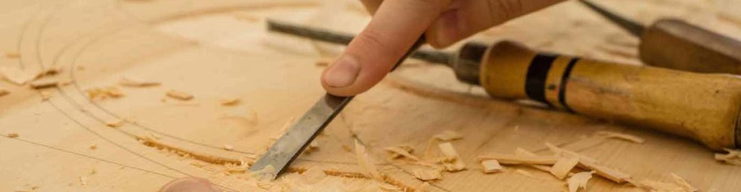 hout uitkerrven